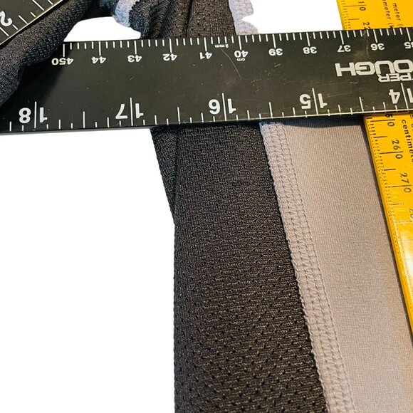 Old Navy Active Boys Long Sleeve Warm Performance Shirt size  XL Gray & Black - Picture 6 of 7